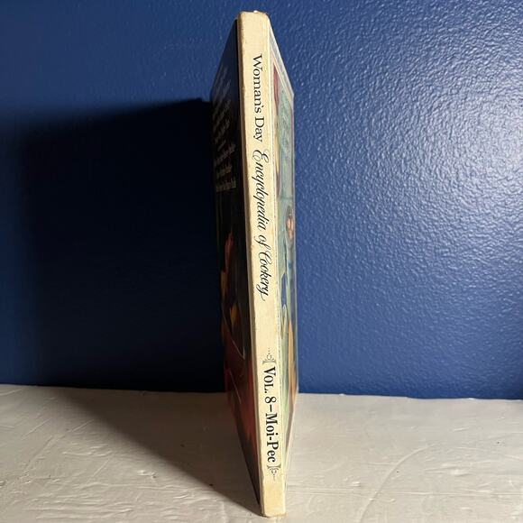 Woman's Day Encyclopedia of Cookery Vol. 8 - Vintage Cook Book 1966 - Picture 3 of 8